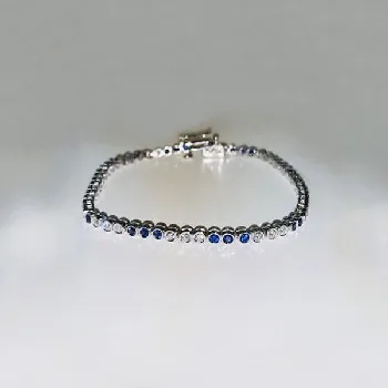  Bracelets/Bangles - view 1